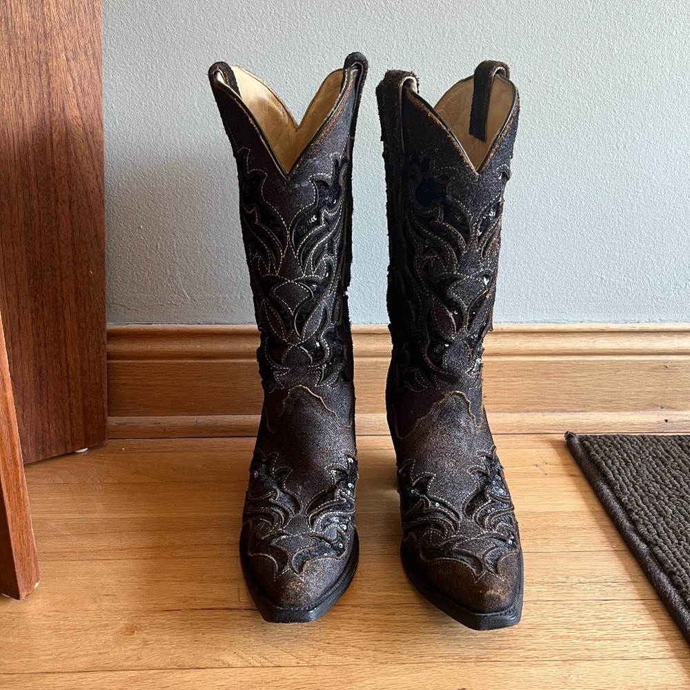 Corral Cowboy Boots Brown w/Inlay of Black Sequins